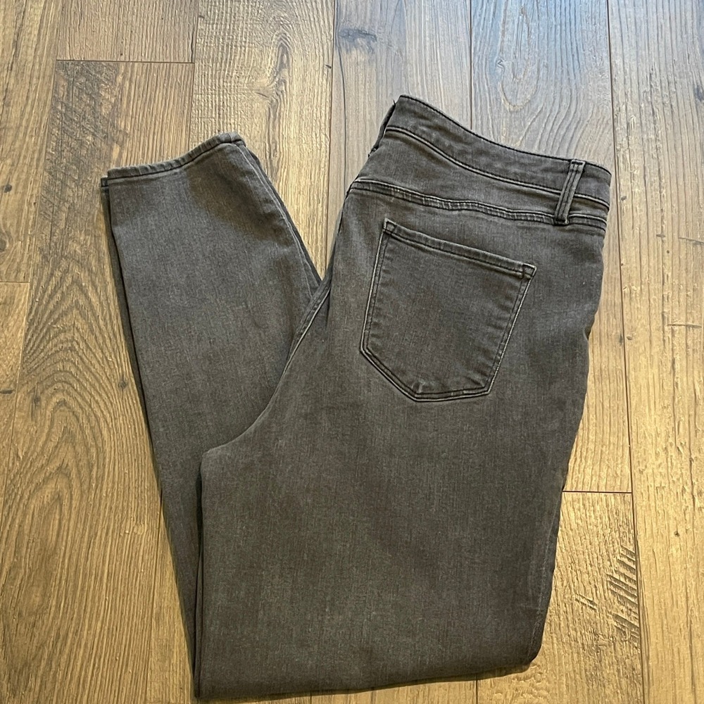 Talbots Flawless High Rise Jegging Ankle Gray Beaded Starburst Jeans Womens 16